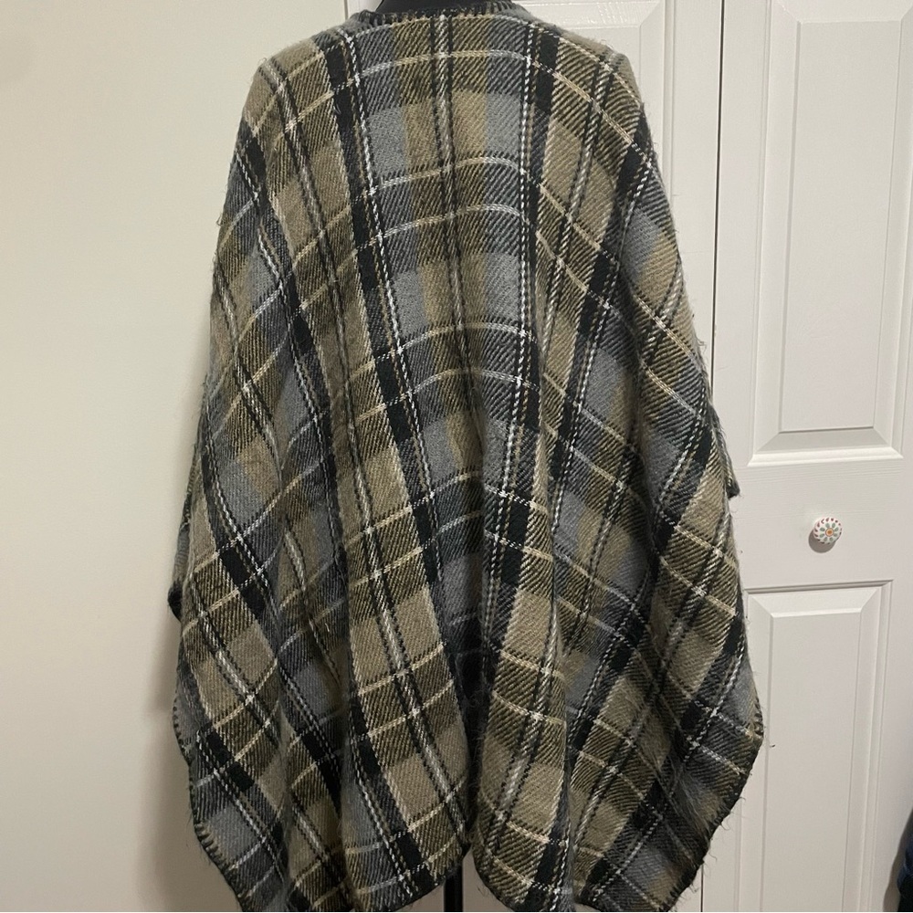 Woolrich Reversible‎ Poncho Shawl Gray Tan Black Size OS - Picture 3 of 9